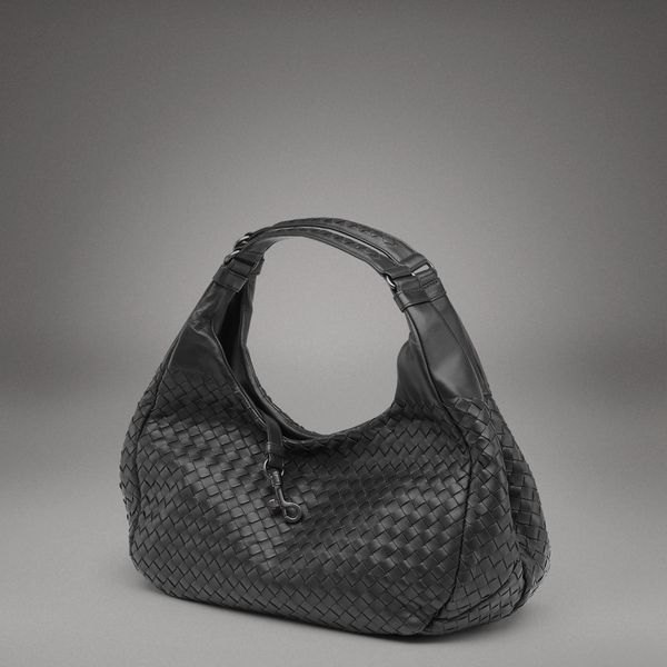 http://s7e3a.scene7.com/is/image/Bottegaveneta/125787_V0016_8175_A_600x600?wid=600&qlt=86