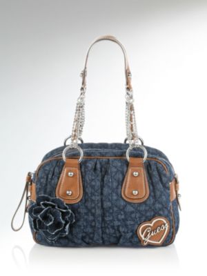 Dena Hobo