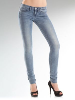 FOXY SKINNY Jeans van kantoor artikelen tip.