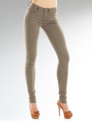 5 pocket foxy skinny pant chez Guess