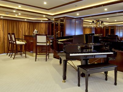 Noble House*