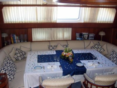 Sailing T