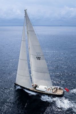 Perini Navi 38m