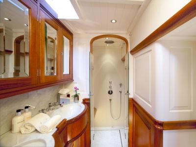 TC90 hull 4