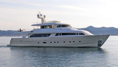 Maluhea yacht for sale