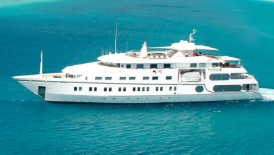 Tia Moana yacht for sale