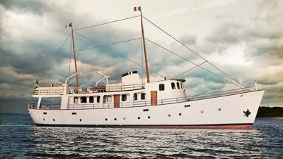 classic yacht La Bimba sold